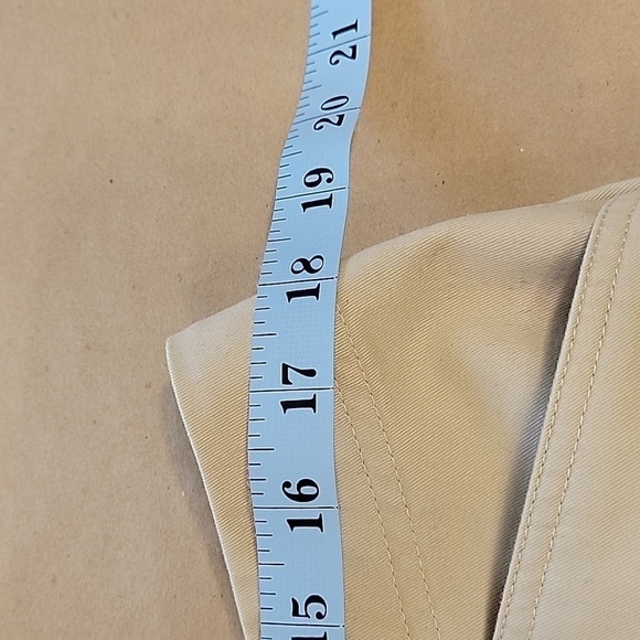 Lands' End Size 14P Khaki Shorts, 9" Inseam, Excellent Condition - Picture 4 of 11